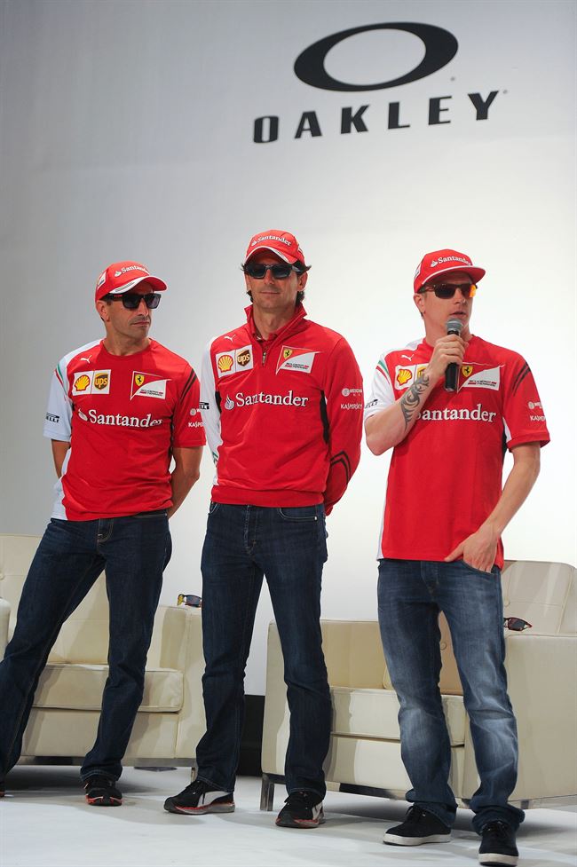 presentacion barcelona Carbon Blade Scuderia Ferrari