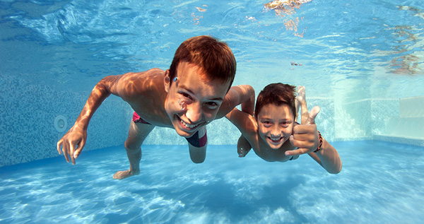 piscinas que no irritan los ojos