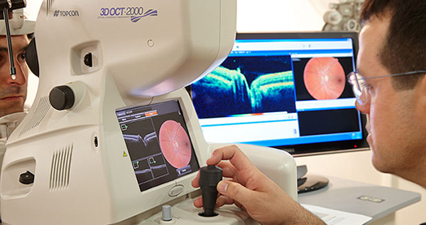 prevención esclerosis una tomografía de coherencia óptica