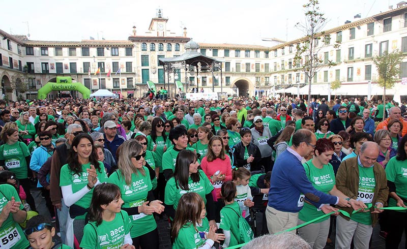 marcha contra el cáncer ribera aecc navarra