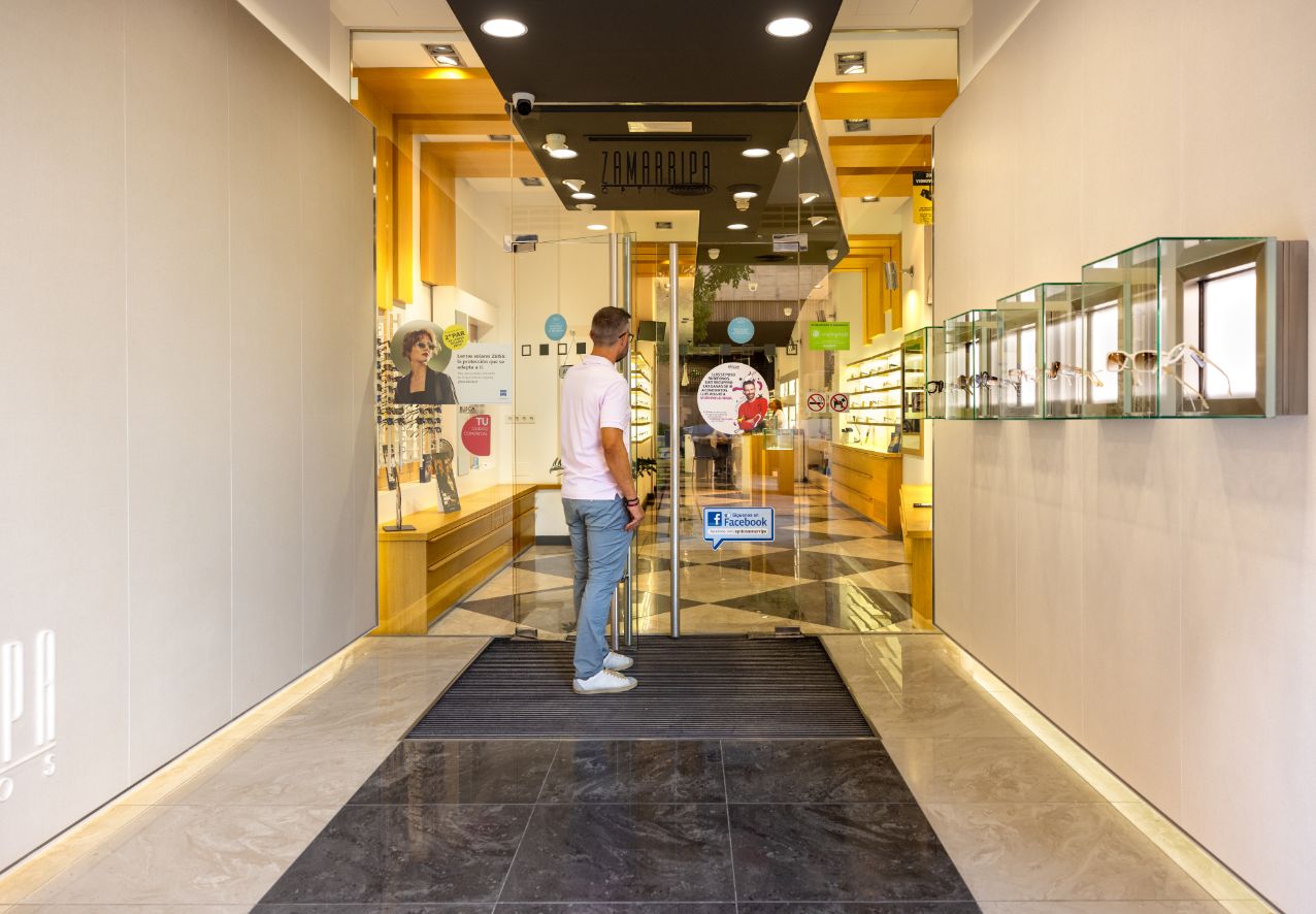 Galería 4 - Nosotros - Zamarripa Ópticos